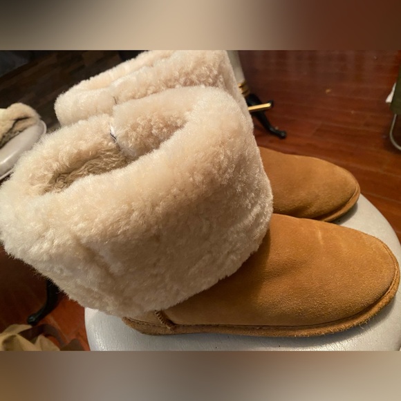 BEAR PAW Tall Tan Shearling Women's Boots size 11 - Picture 2 of 8